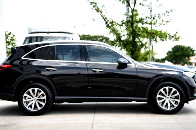 new 2025 Mercedes-Benz GLC 300 car, priced at $52,315