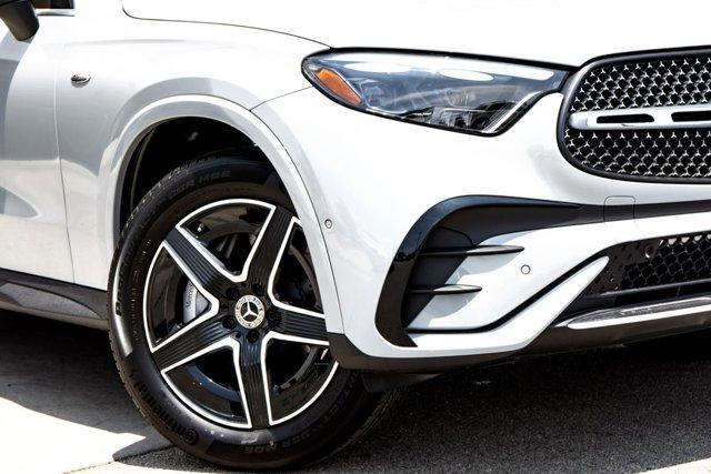 new 2025 Mercedes-Benz GLC 350e car, priced at $71,105