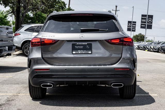 new 2025 Mercedes-Benz GLA 250 car, priced at $50,270