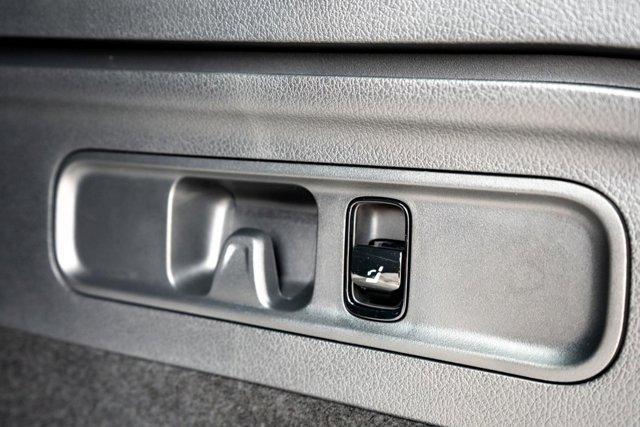 new 2025 Mercedes-Benz GLC 350e car, priced at $71,105