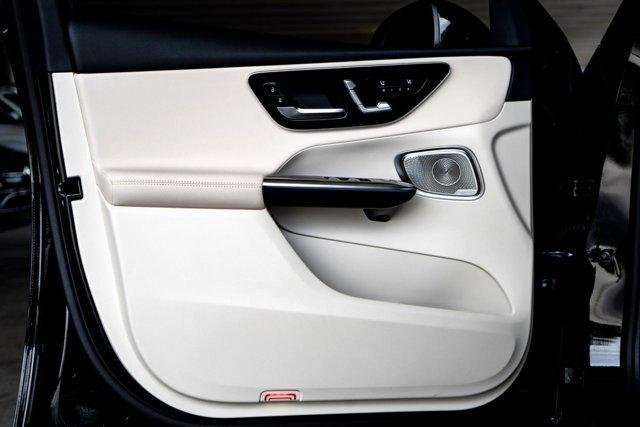 new 2025 Mercedes-Benz GLC 300 car, priced at $54,585