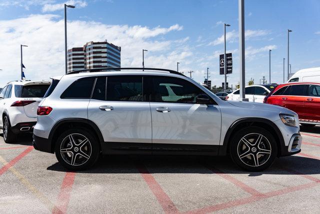 new 2025 Mercedes-Benz GLB 250 car, priced at $54,470