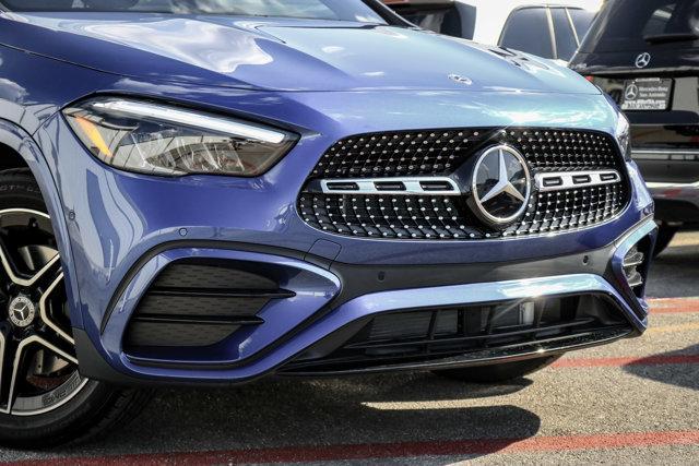 new 2025 Mercedes-Benz GLA 250 car, priced at $50,170