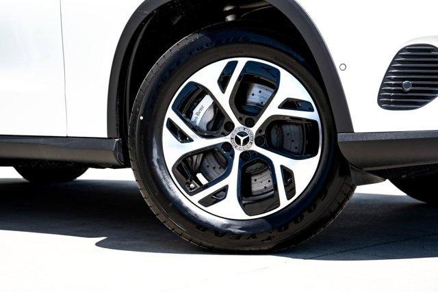new 2025 Mercedes-Benz GLC 350e car, priced at $61,400