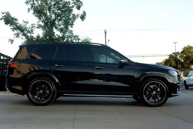 new 2026 Mercedes-Benz GLS 580 car, priced at $126,335