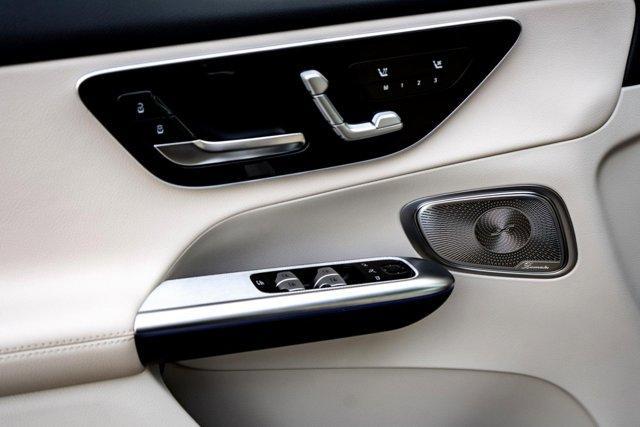 new 2025 Mercedes-Benz GLC 300 car, priced at $54,585