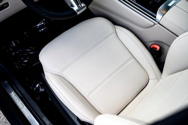new 2025 Mercedes-Benz GLC 300 car, priced at $54,585
