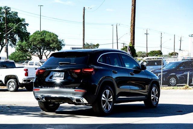 new 2026 Mercedes-Benz GLA 250 car, priced at $43,420