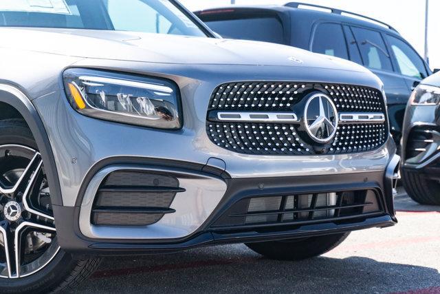 new 2025 Mercedes-Benz GLB 250 car, priced at $52,970