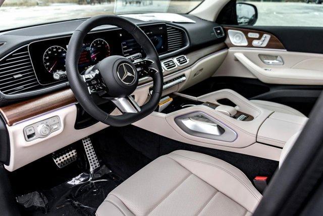 new 2025 Mercedes-Benz GLS 450 car, priced at $95,685
