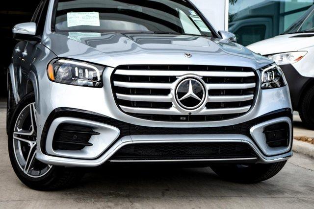 new 2025 Mercedes-Benz GLS 450 car, priced at $95,525