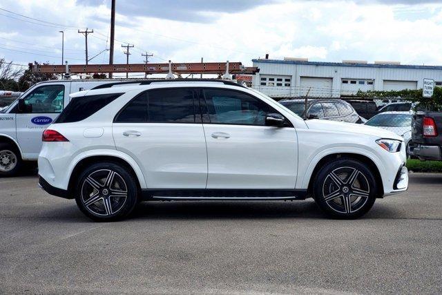 new 2025 Mercedes-Benz GLE 450 car, priced at $85,425