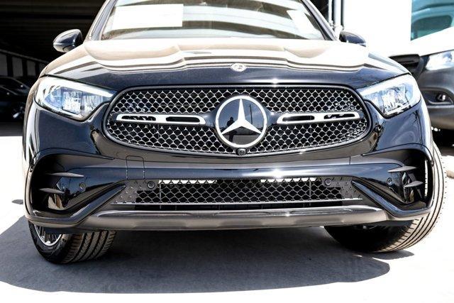 new 2025 Mercedes-Benz GLC 350e car, priced at $70,105