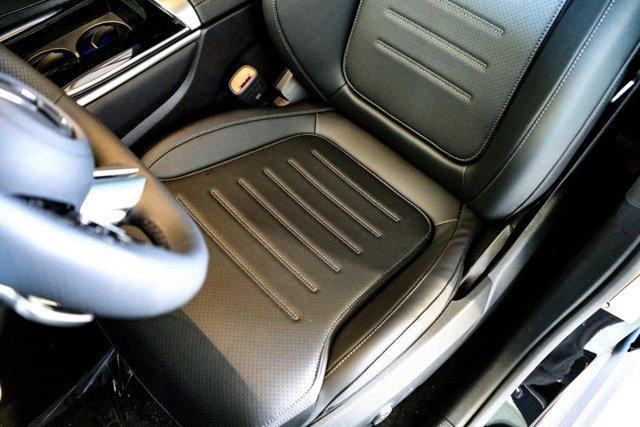 new 2025 Mercedes-Benz GLC 350e car, priced at $70,105