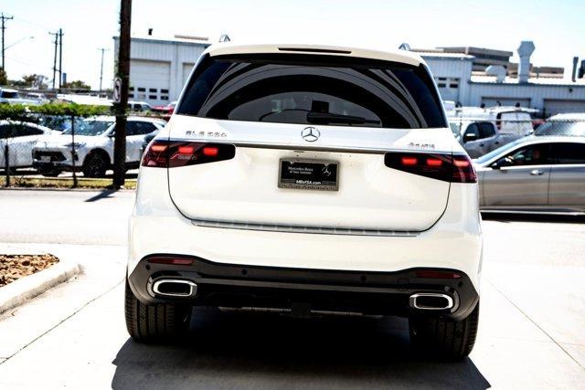 new 2025 Mercedes-Benz GLS 580 car, priced at $119,495