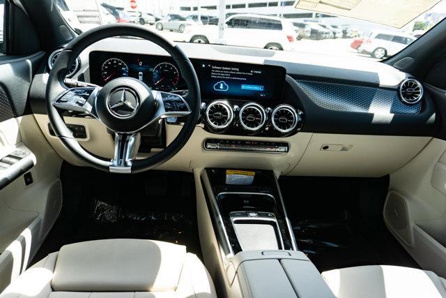 new 2025 Mercedes-Benz GLA 250 car, priced at $45,845