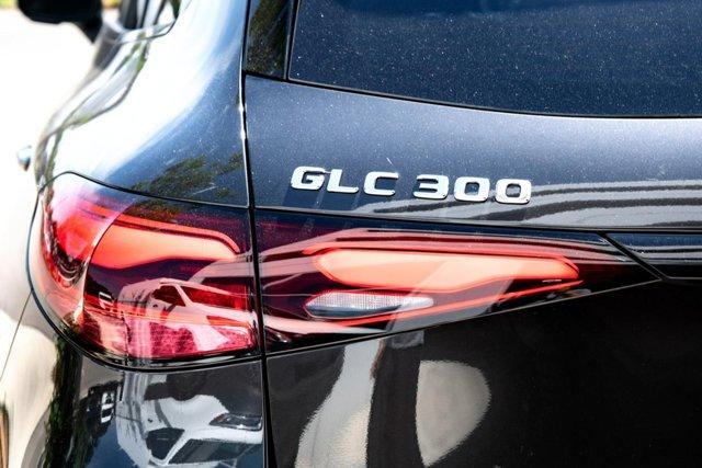 new 2025 Mercedes-Benz GLC 300 car, priced at $61,815
