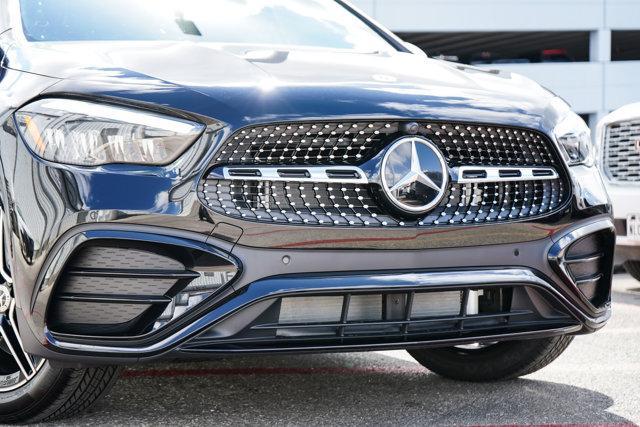 new 2025 Mercedes-Benz GLA 250 car, priced at $51,700