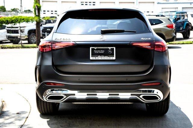 new 2025 Mercedes-Benz GLC 300 car, priced at $63,945