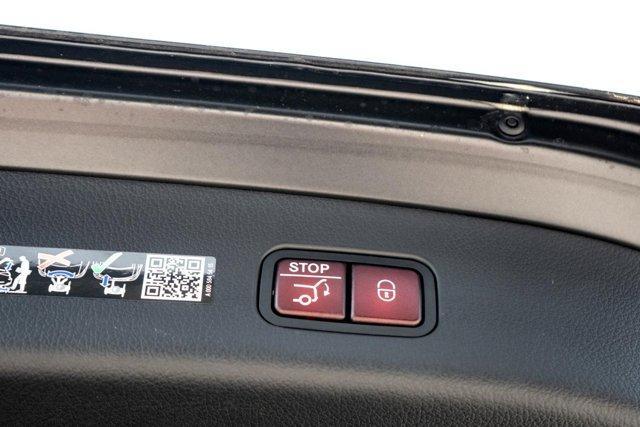 new 2025 Mercedes-Benz GLC 300 car, priced at $63,945