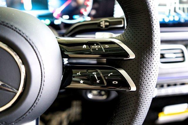 new 2025 Mercedes-Benz GLS 450 car, priced at $102,115