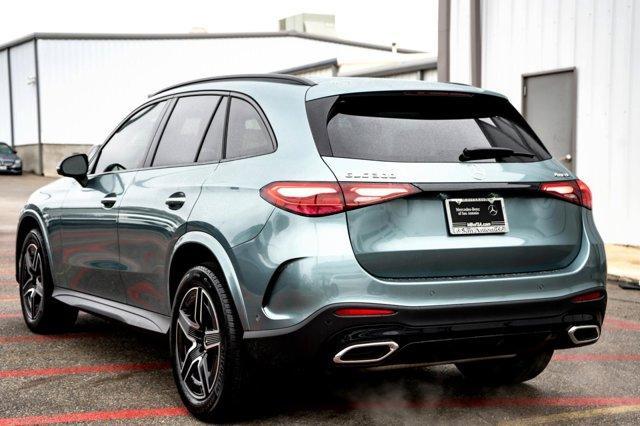 new 2025 Mercedes-Benz GLC 300 car, priced at $61,445