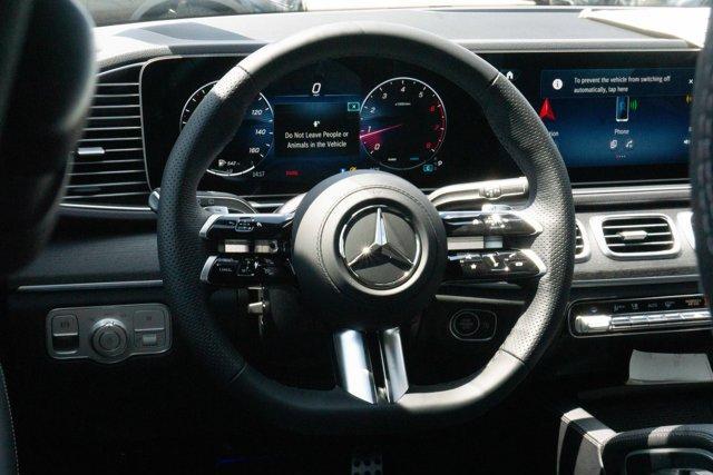 new 2025 Mercedes-Benz GLE 450 car, priced at $81,400