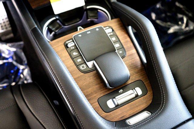 new 2025 Mercedes-Benz GLS 450 car, priced at $100,365