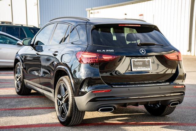 new 2025 Mercedes-Benz GLA 250 car, priced at $50,620