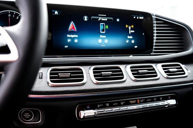 new 2025 Mercedes-Benz GLE 450e car, priced at $87,290