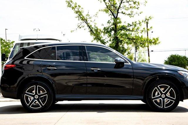 new 2025 Mercedes-Benz GLC 300 car, priced at $60,415