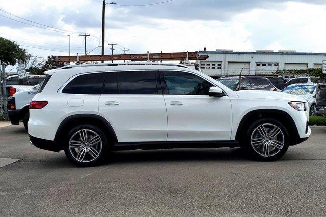 new 2025 Mercedes-Benz GLS 450 car, priced at $106,165