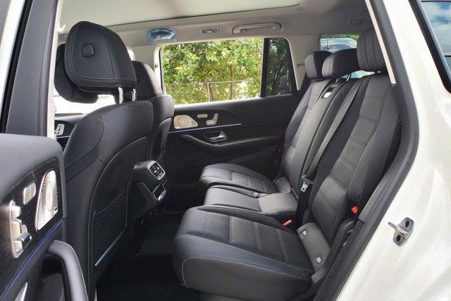 new 2025 Mercedes-Benz GLS 450 car, priced at $106,165