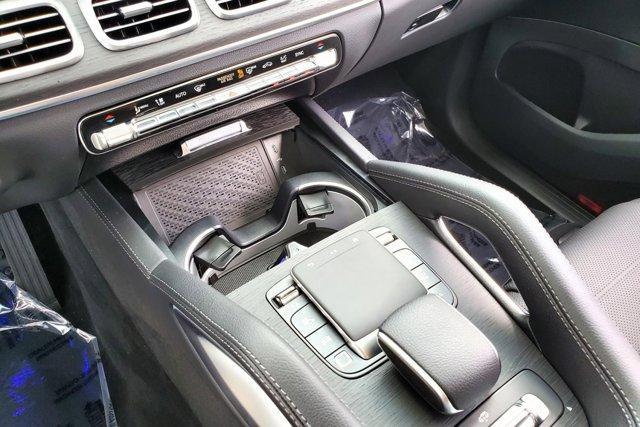 new 2025 Mercedes-Benz GLS 450 car, priced at $106,165