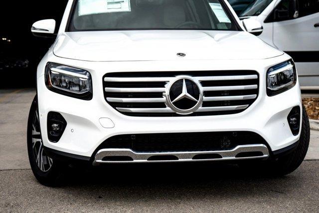 new 2025 Mercedes-Benz GLB 250 car, priced at $47,110