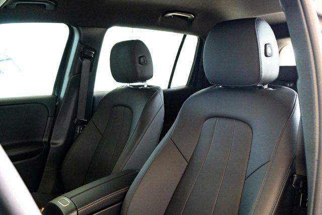 new 2025 Mercedes-Benz GLB 250 car, priced at $47,145