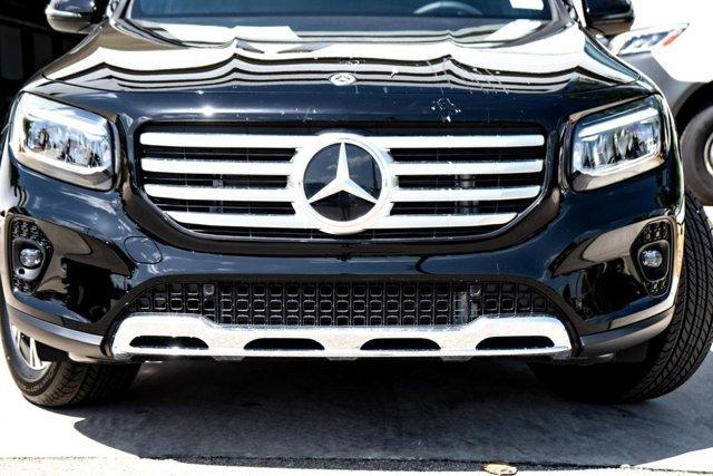 new 2025 Mercedes-Benz GLB 250 car, priced at $47,145
