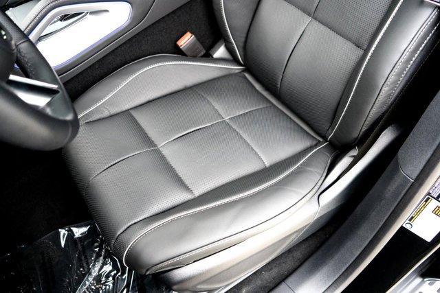 new 2025 Mercedes-Benz GLS 580 car, priced at $127,820