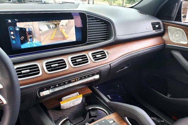 new 2025 Mercedes-Benz GLS 580 car, priced at $121,955