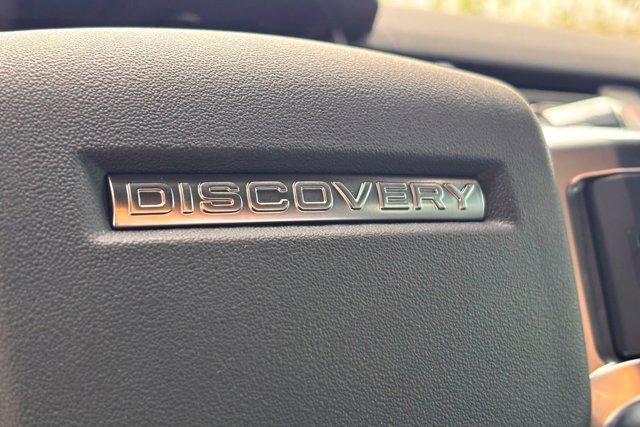 used 2022 Land Rover Discovery car, priced at $37,860