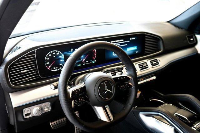 new 2025 Mercedes-Benz GLS 450 car, priced at $102,320