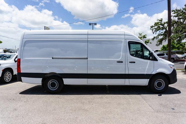 new 2024 Mercedes-Benz Sprinter 2500 car, priced at $62,032