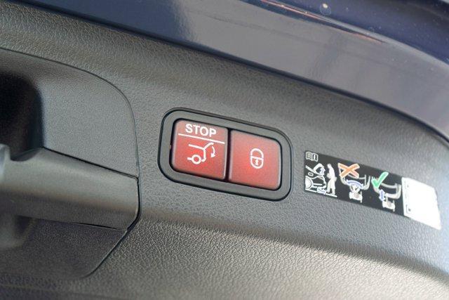 new 2026 Mercedes-Benz AMG GLE 53 car, priced at $110,940