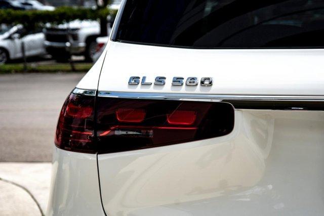 new 2025 Mercedes-Benz GLS 580 car, priced at $119,445