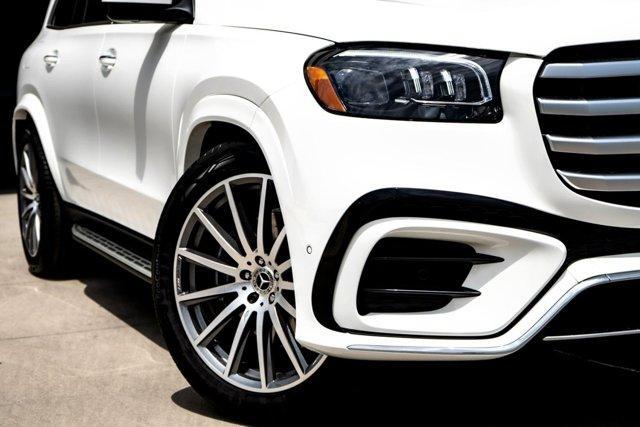 new 2025 Mercedes-Benz GLS 580 car, priced at $119,445