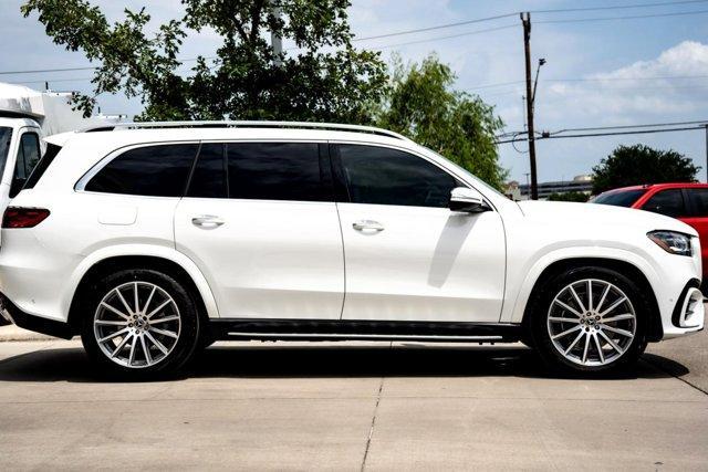 new 2025 Mercedes-Benz GLS 580 car, priced at $119,445