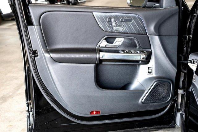 new 2025 Mercedes-Benz GLB 250 car, priced at $47,315
