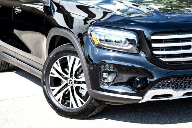 new 2025 Mercedes-Benz GLB 250 car, priced at $47,315