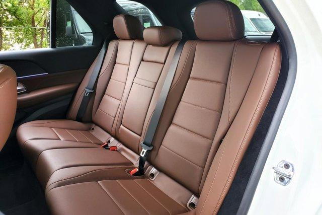 new 2025 Mercedes-Benz GLE 450 car, priced at $81,345