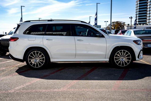 new 2025 Mercedes-Benz GLS 450 car, priced at $100,145